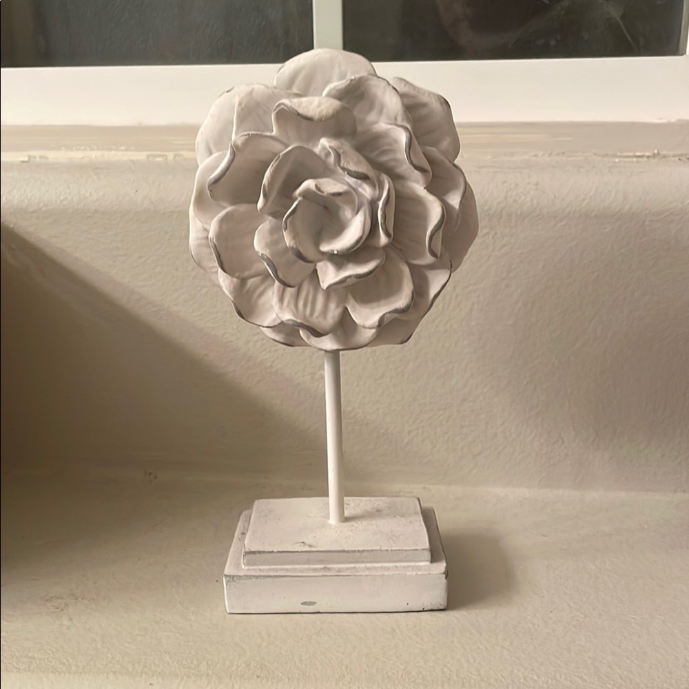 Elegant White Floral Sculpture